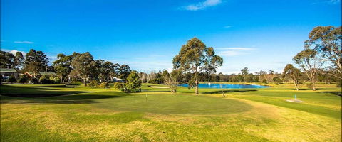 Moruya Golf Club - Tourism Caloundra 2