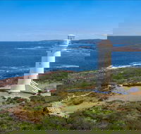 Point Stephens Lighthouse and Fingal Island - Tourism Caloundra