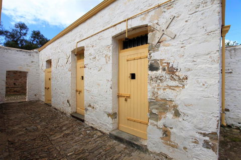 Police Lockup And Stables - Tourism Caloundra 0