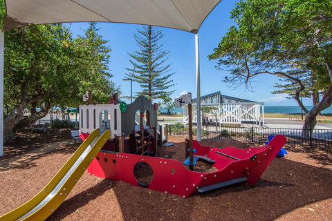 Scarborough Beach Park - Tourism Caloundra 2