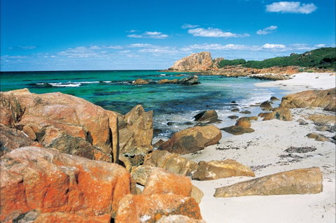 Castle Bay - Tourism Caloundra 0