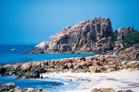 Castle Bay - Tourism Caloundra 1