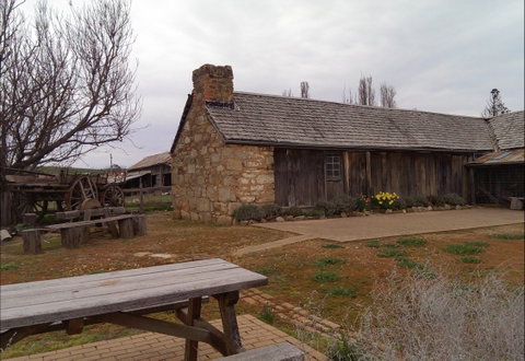 Early Settlers Hut - Tourism Caloundra 0