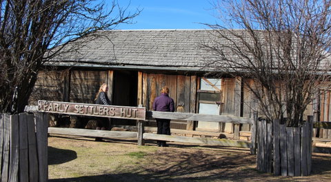 Early Settlers Hut - Tourism Caloundra 1