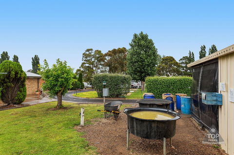 Fossicker Caravan Park Fossicking Park - Tourism Caloundra 0