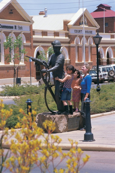 Miners Monument - Tourism Caloundra 2