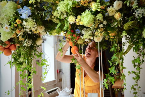 Robe Flower School - Tourism Caloundra 0