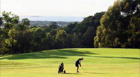 The Vale Golf Course - Tourism Caloundra 1