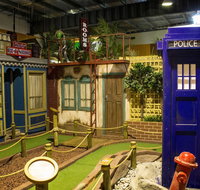 Unreal Mini Golf - Tourism Caloundra
