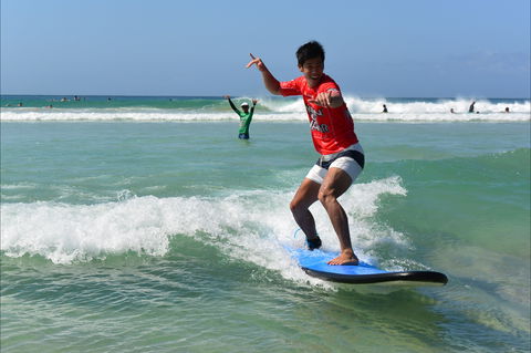 Walkin' On Water Surf School - Tourism Caloundra 2