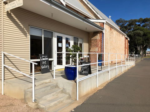 Anglican Community Cafe, Limestone Art Gallery & Cornish Garden - Tourism Caloundra 1