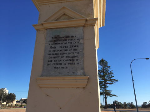 Bews Memorial, Wallaroo - Tourism Caloundra 1