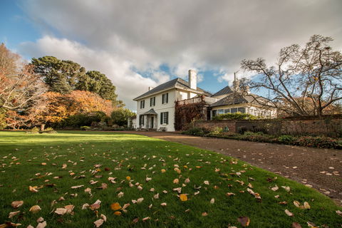 Brickendon Historic Farm And Convict Village - Tourism Caloundra 1