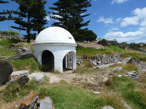 Frenchman's Rock - Tourism Caloundra 0
