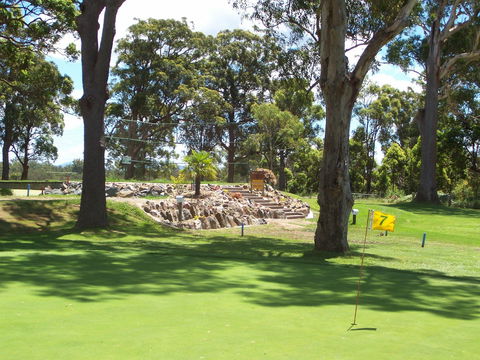 Frederickton Golf Club - Tourism Caloundra 0