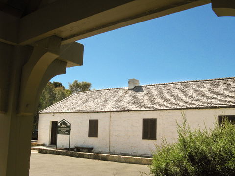 St John's Schoolhouse Museum - Tourism Caloundra 1