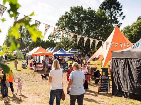 Warragul Farmers Market - Tourism Caloundra 0