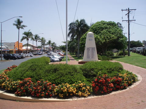 Yeppoon War Memorial - Tourism Caloundra 0