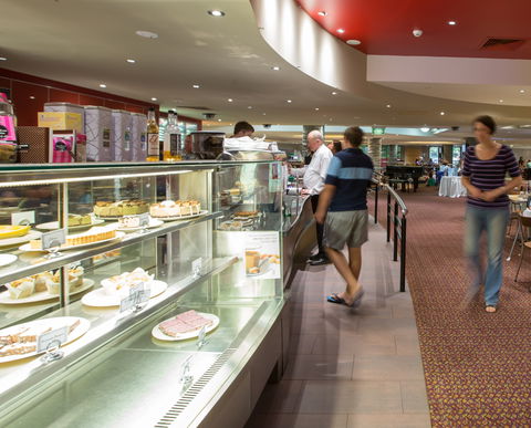 Ainslie Football And Social Club - Tourism Caloundra 1