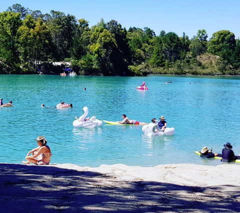 Black Diamond Lake - Tourism Caloundra 0