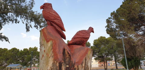 Chainsaw Tree Sculpture - Tourism Caloundra 2