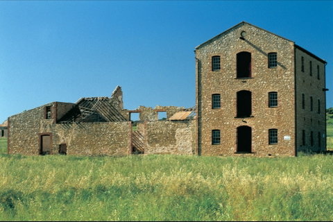 Clinchs Mill - Tourism Caloundra 0