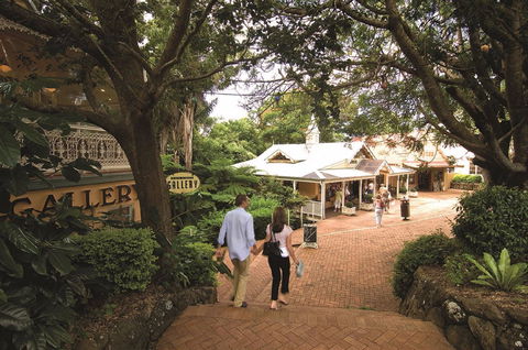 Couple's Getaway To Maleny And Montville - Tourism Caloundra 0