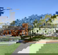 Mawson Park Campbelltown - Tourism Caloundra
