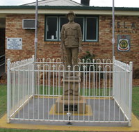 Soldier Statue Memorial Chinchilla - Tourism Caloundra