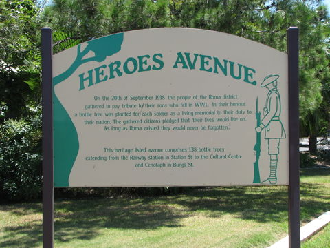 War Memorial And Heroes Avenue, Roma - Tourism Caloundra 2