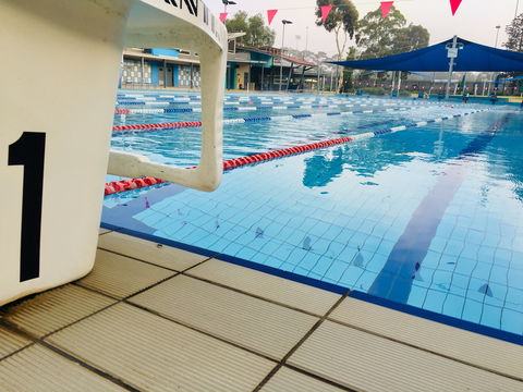 Werribee Outdoor Pool - Tourism Caloundra 0