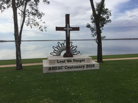 Anzac Centenary Cross - Tourism Caloundra 0