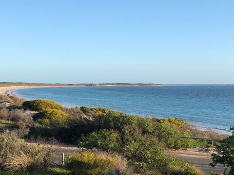 Beacon Reserve Lookout, Port Hughes - Tourism Caloundra 2
