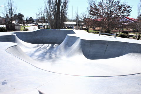 Blayney Skate Park - Tourism Caloundra 0
