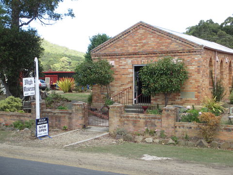 Bligh Museum Of Pacific Exploration - Tourism Caloundra 0