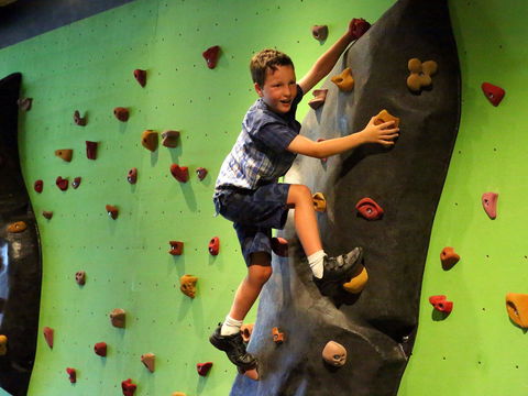 Bowlo Sports And Leisure Yamba - Tourism Caloundra 1