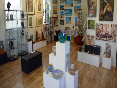 Cardwell Gallery And Gift Shop - Tourism Caloundra 1