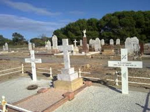 Historic Clan Ranald Shipwreck Graves - Tourism Caloundra 0