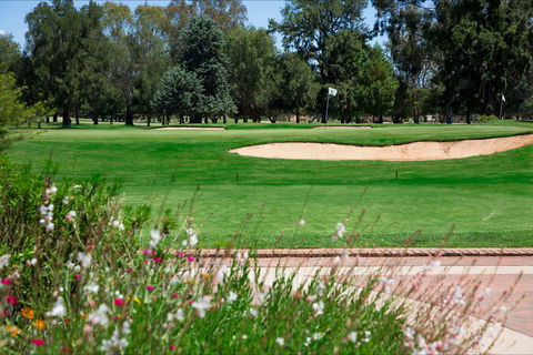 Howlong Golf Resort - Tourism Caloundra 0