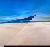 Island Beach - Tourism Caloundra