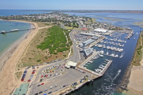 Queenscliff Harbour - Tourism Caloundra 1