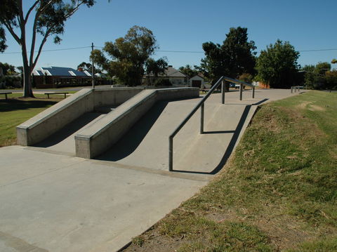 Rutherglen Apex Park - Tourism Caloundra 2