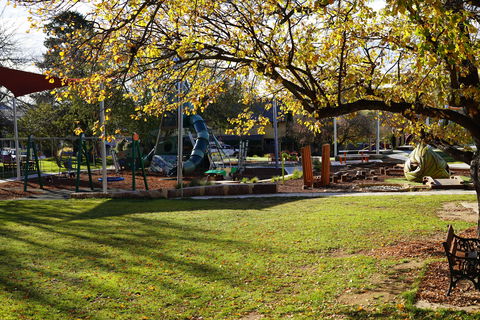 Ryrie Park - Braidwood - Tourism Caloundra 0