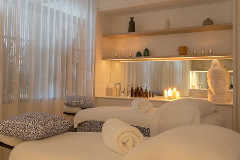 Sensaura Day Spa - Tourism Caloundra 0