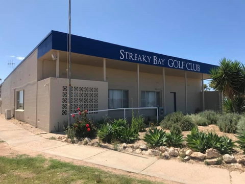 Streaky Bay Golf Club - Tourism Caloundra 0