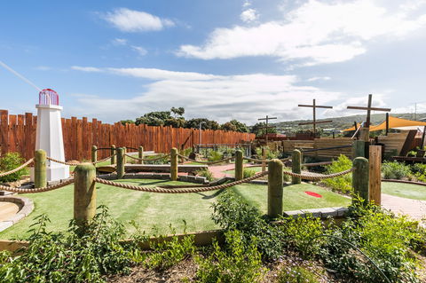 Great Ocean Road Mini Golf - Tourism Caloundra 1