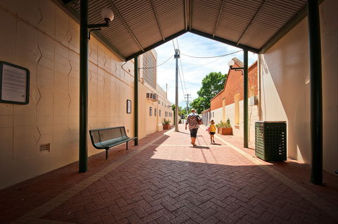 Kiesling Lane Heritage Walk - Tourism Caloundra 0