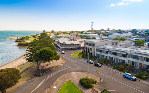 Kingscote - Tourism Caloundra 0