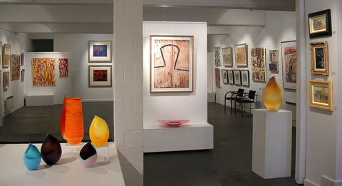 Metropolis Gallery - Tourism Caloundra 0