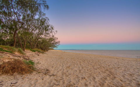 Red Beach - Tourism Caloundra 2